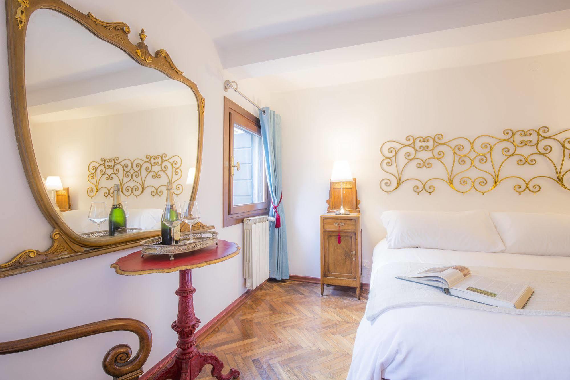 Corte Realdi Suites Venezia Buitenkant foto